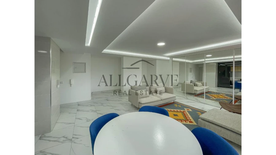 Apartamento T2 para Venda em Portimão Foto 4