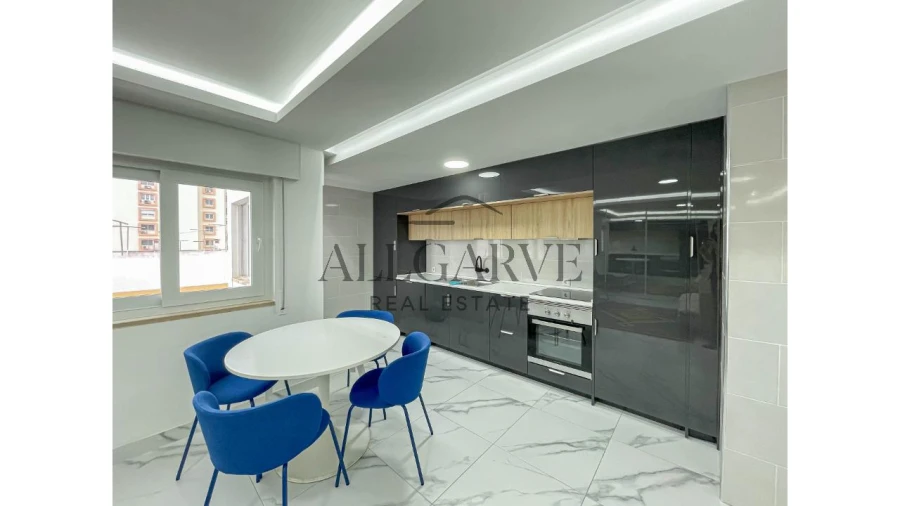 Apartamento T2 para Venda em Portimão Foto 6