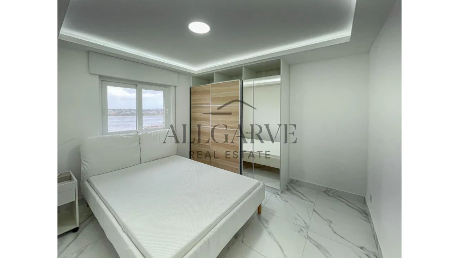 Apartamento T2 para Venda em Portimão Foto 7