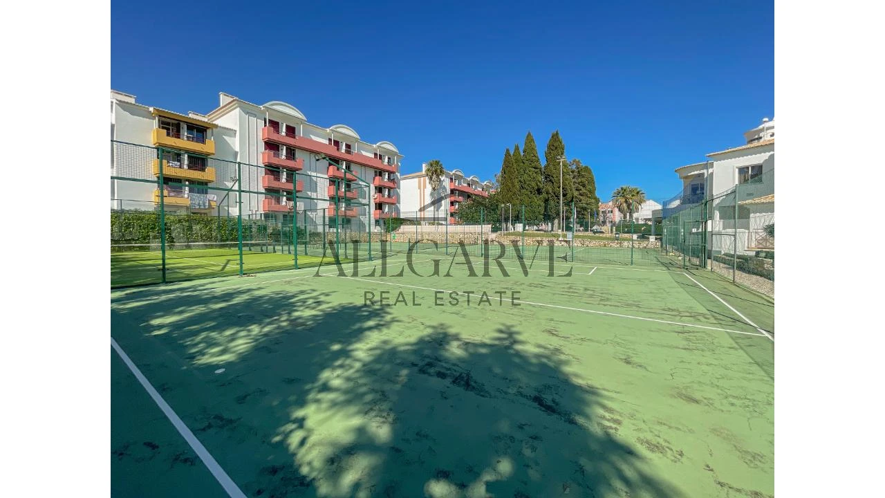 Apartamento T1 para Venda em Portimão Foto 12