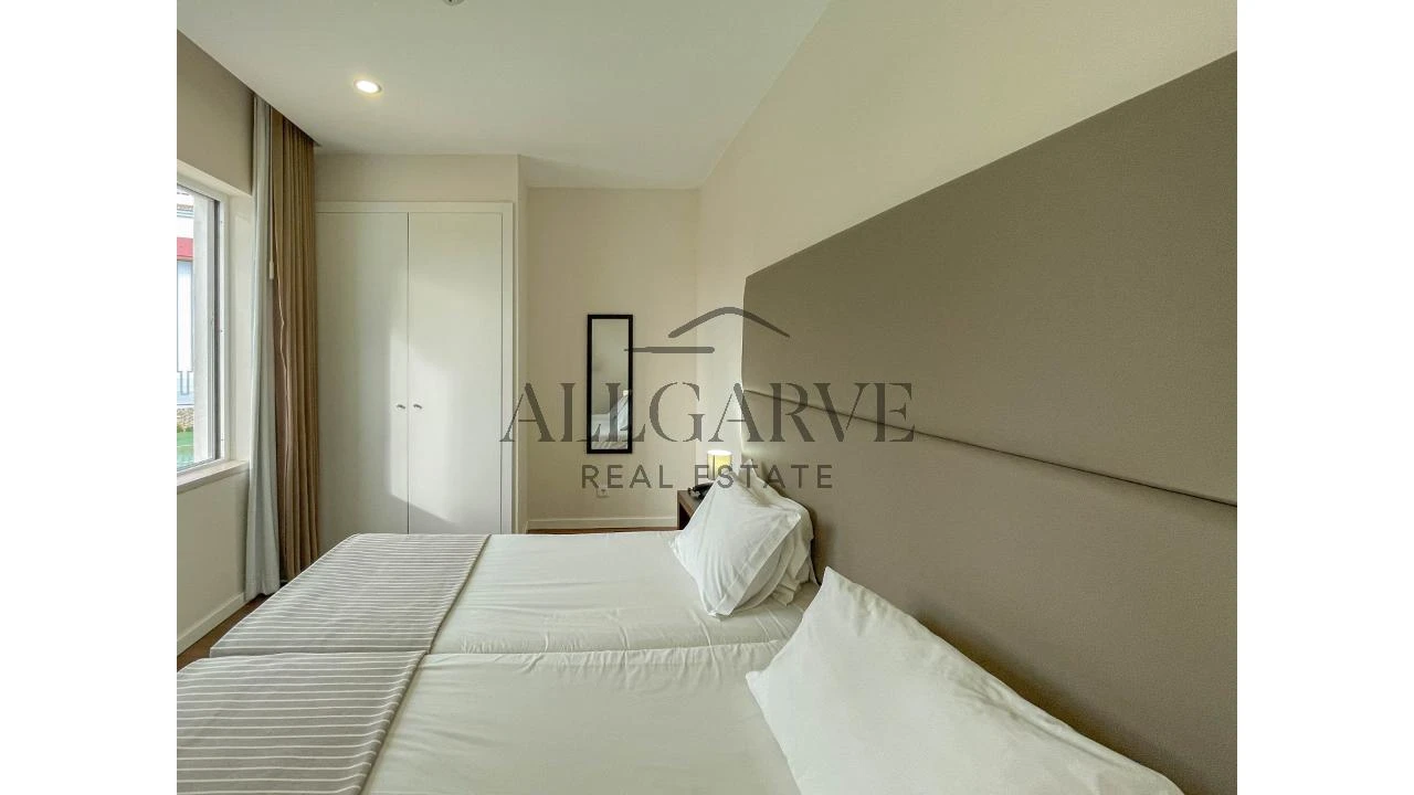 Apartamento T1 para Venda em Portimão Foto 6