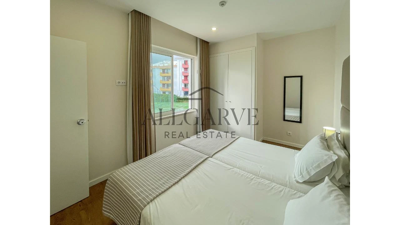 Apartamento T1 para Venda em Portimão Foto 8