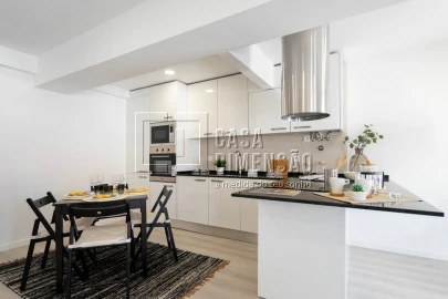 Apartamento T3 para Venda em Benfica