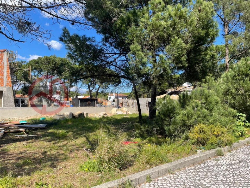 Terreno para Venda em Sesimbra (Castelo) Foto 1