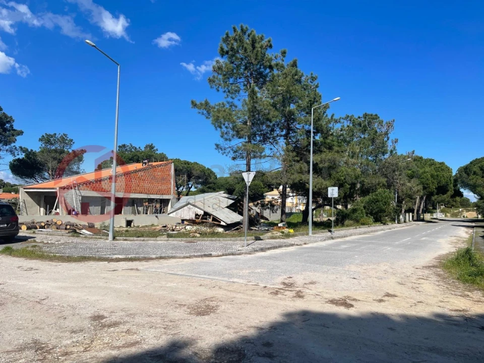 Terreno para Venda em Sesimbra (Castelo) Foto 2