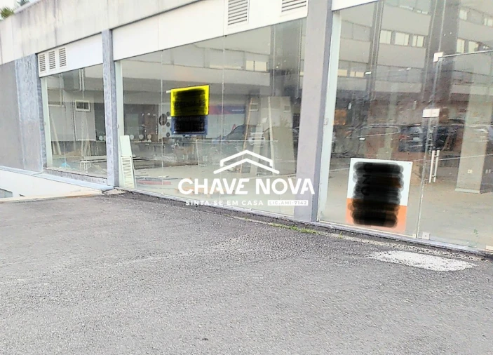 Loja para Venda em Santa Maria da Feira, Travanca, Sanfins e Espargo Foto 12