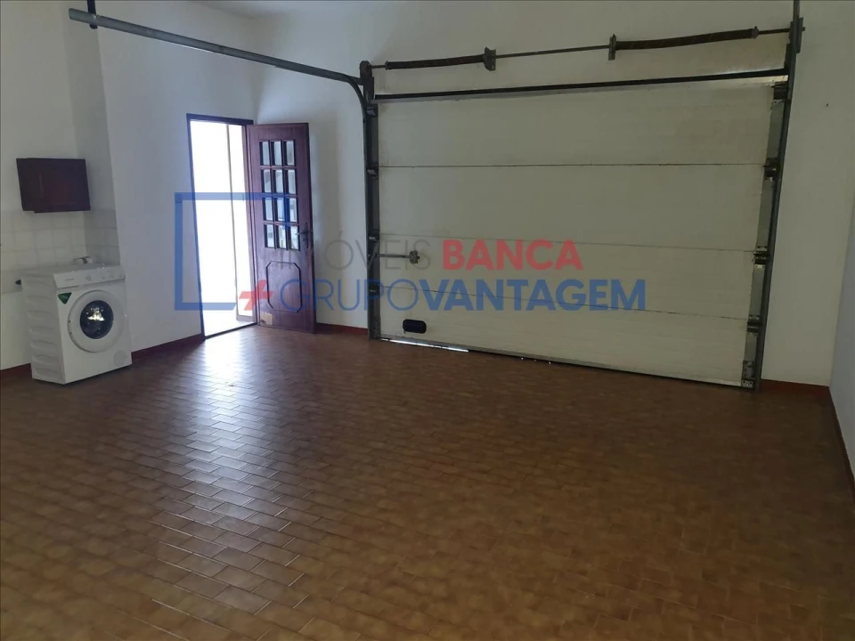 Moradia T3 para Venda em Arcozelo Foto 8