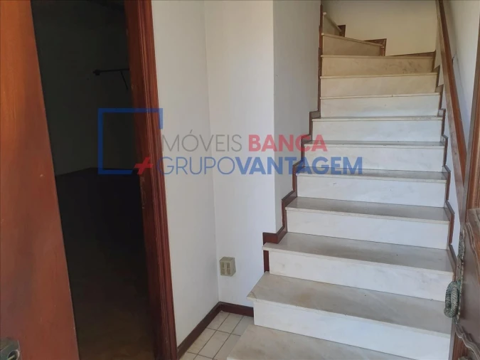 Moradia T3 para Venda em Arcozelo Foto 6