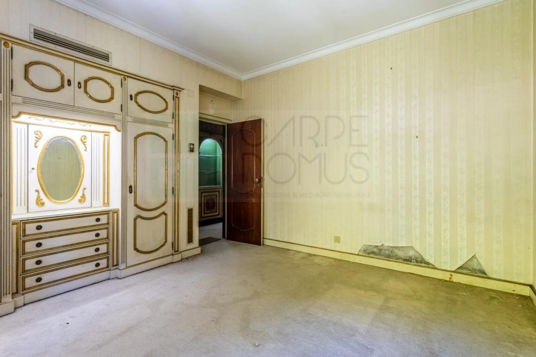 Moradia T9 para Venda em Alvalade Foto 35