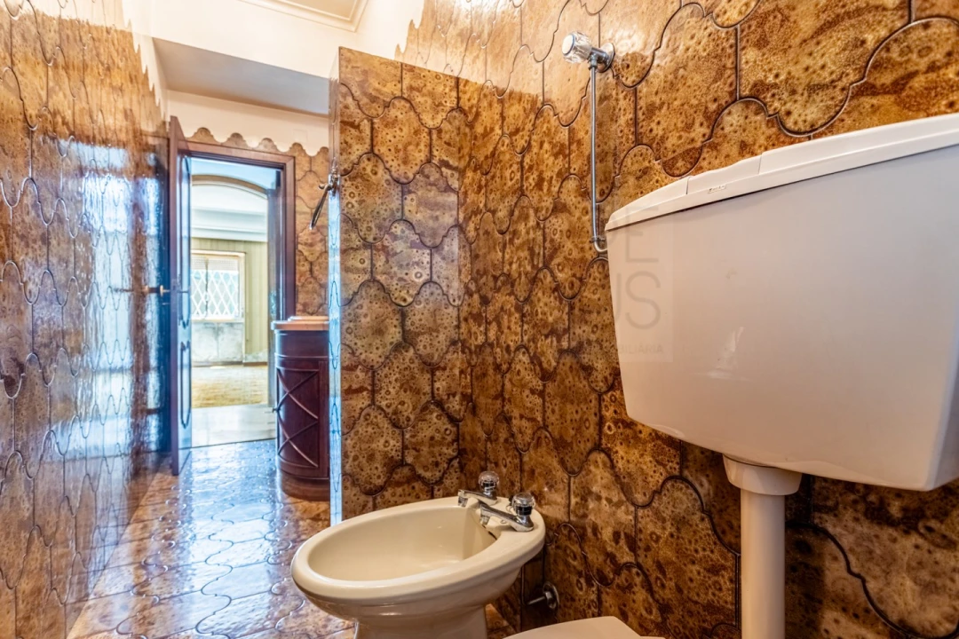 Moradia T9 para Venda em Alvalade Foto 56