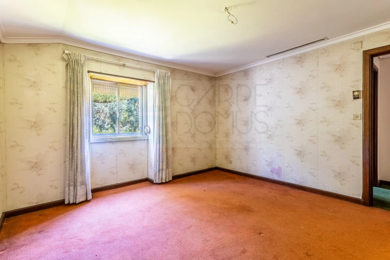 Moradia T9 para Venda em Alvalade Foto 9