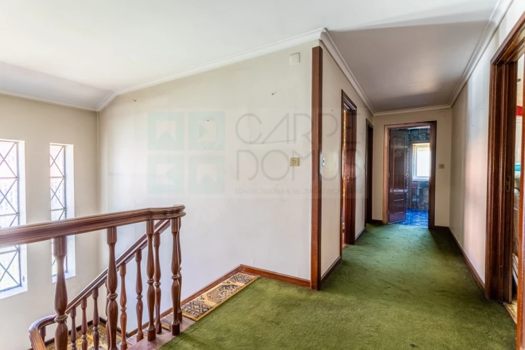 Moradia T9 para Venda em Alvalade Foto 10