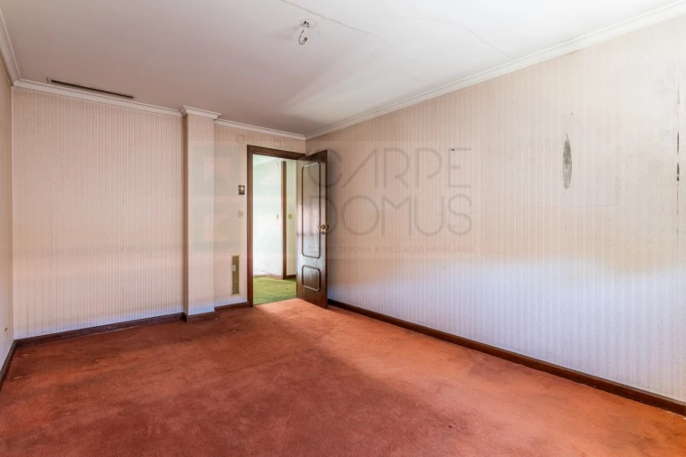 Moradia T9 para Venda em Alvalade Foto 16