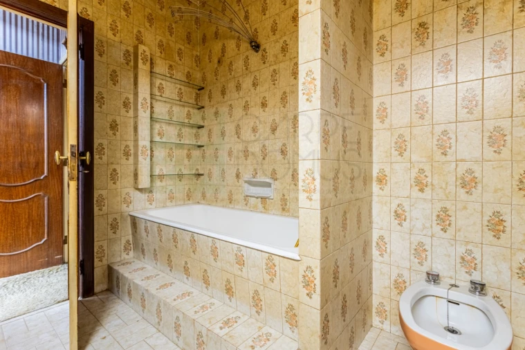 Moradia T9 para Venda em Alvalade Foto 43