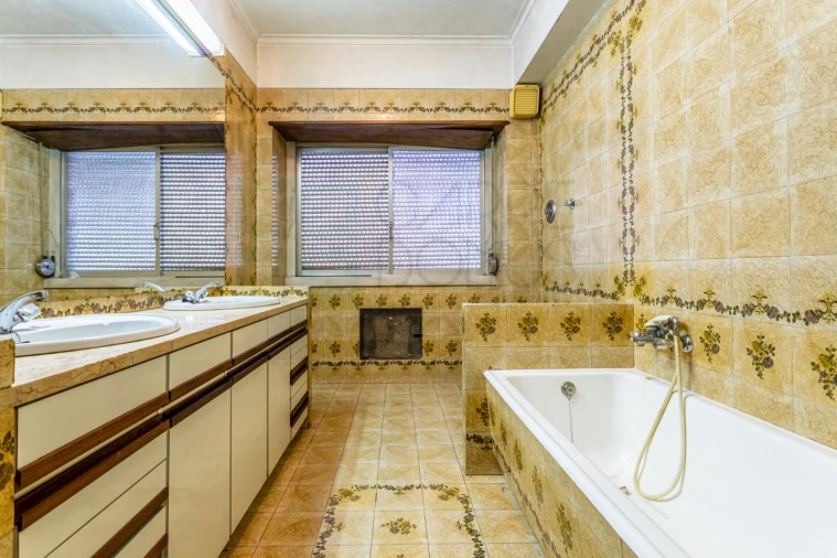 Moradia T9 para Venda em Alvalade Foto 45