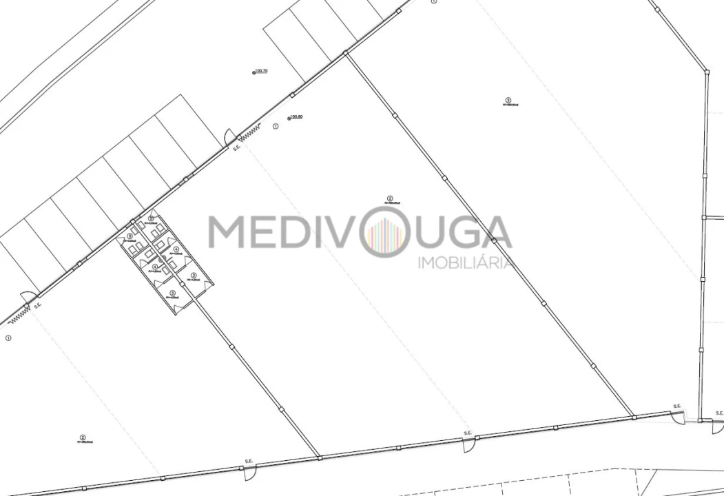 Armazém para Arrendamento em Travassô e Óis da Ribeira Foto 2