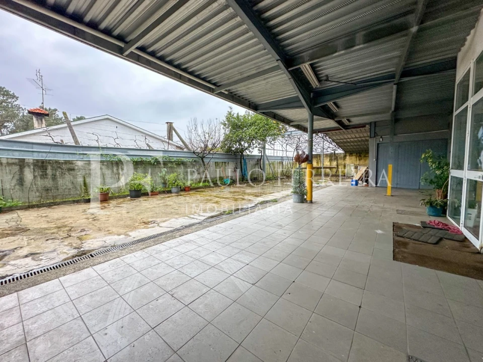 Armazém para Venda em Vila Nova de Famalicão e Calendário Foto 14