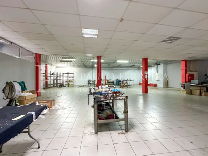 Armazém para Venda em Vila Nova de Famalicão e Calendário Foto 6