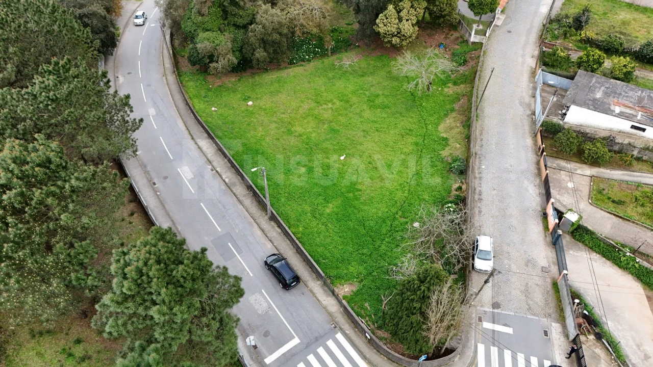 Terreno para Venda em Baguim do Monte (Rio Tinto) Foto 2
