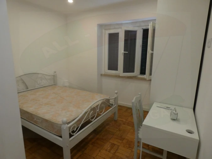 Quarto para Arrendamento em Queluz e Belas Foto 9