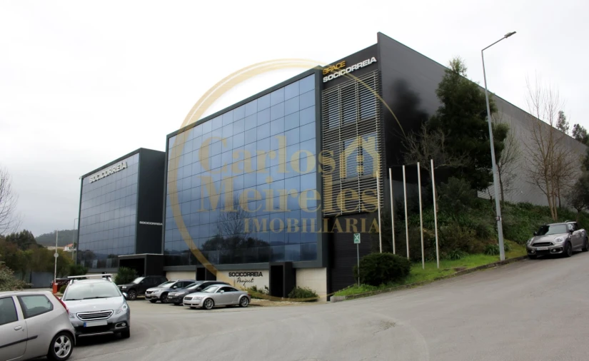 Escritório para Arrendamento em Celeirós, Aveleda e Vimieiro