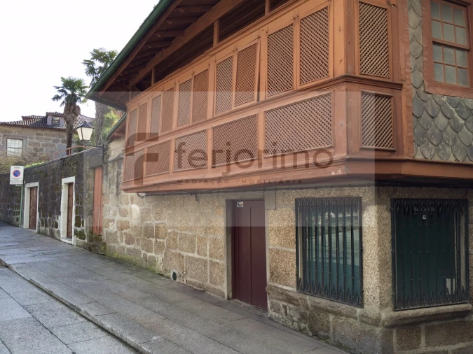 Prédio para Venda em Oliveira, São Paio e São Sebastião Foto 3