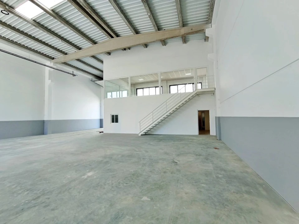 Armazém para Arrendamento em Aver-O-Mar, Amorim e Terroso Foto 12