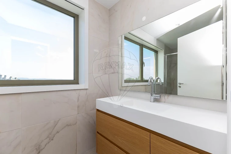 Apartamento T3 para Venda em Vilar de Andorinho Foto 13