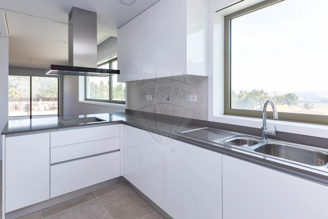 Apartamento T3 para Venda em Vilar de Andorinho Foto 14