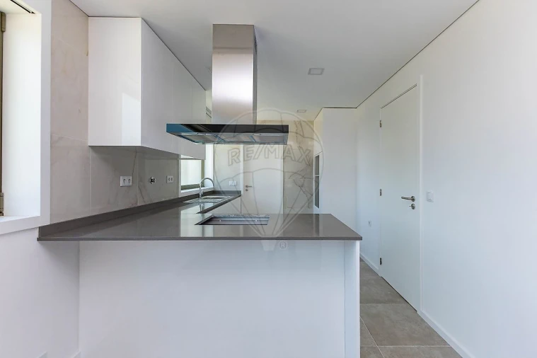 Apartamento T3 para Venda em Vilar de Andorinho Foto 13