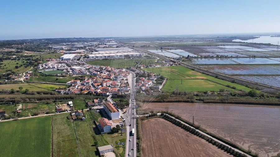 Terreno para Venda em Vila Nova da Rainha