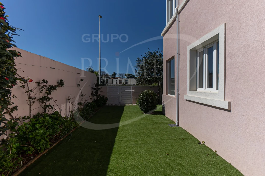 Moradia T5 para Venda em Aldoar, Foz do Douro e Nevogilde Foto 40