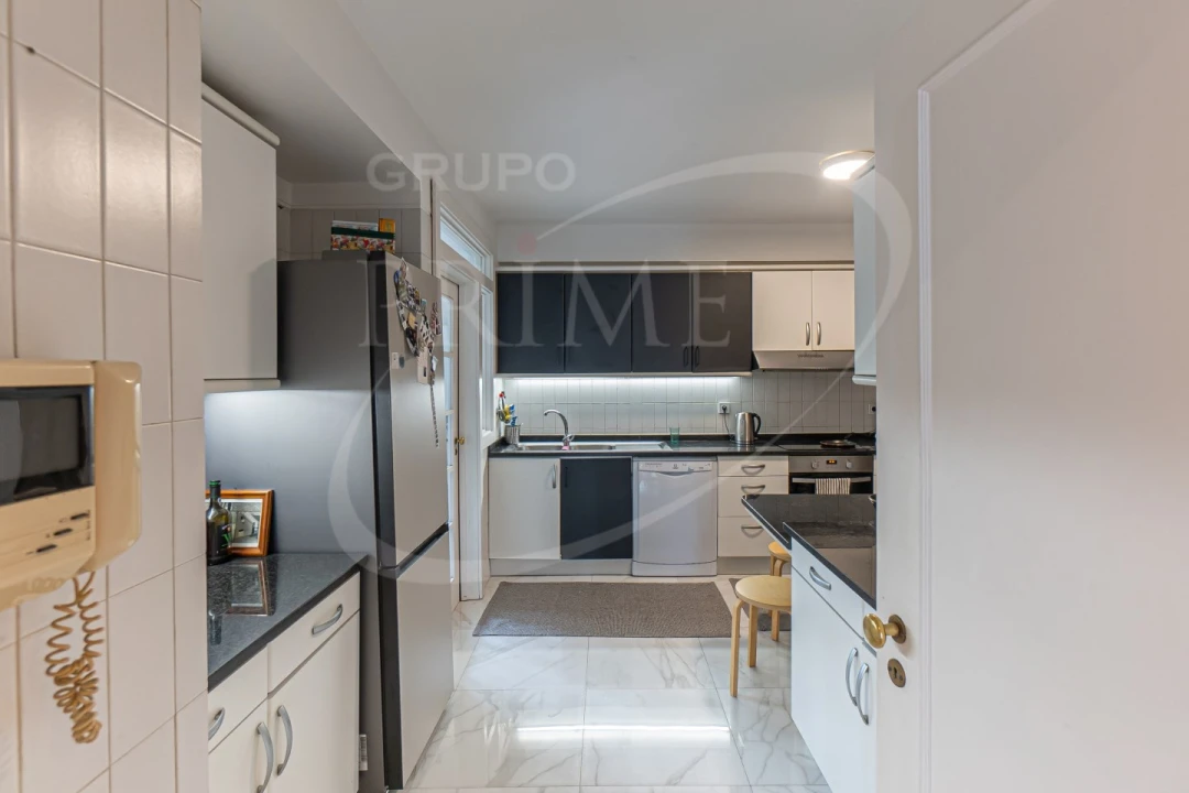 Apartamento T4 para Venda em Aldoar, Foz do Douro e Nevogilde Foto 13