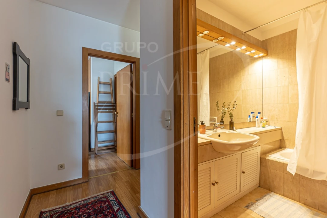 Apartamento T4 para Venda em Aldoar, Foz do Douro e Nevogilde Foto 32