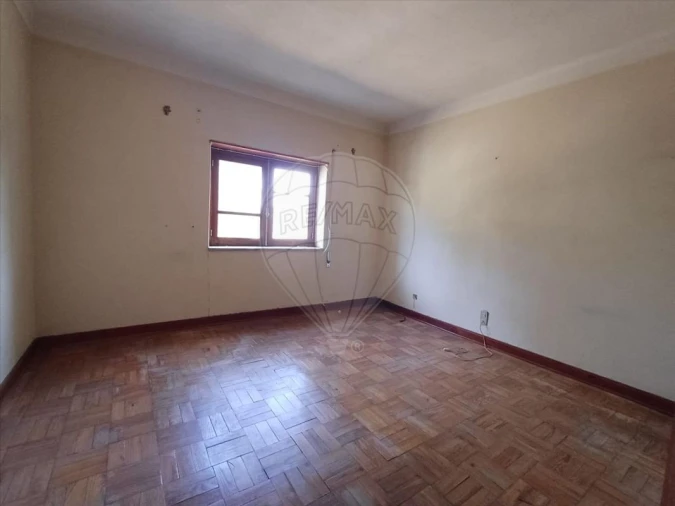 Moradia T6 para Venda em Nogueira do Cravo Foto 16