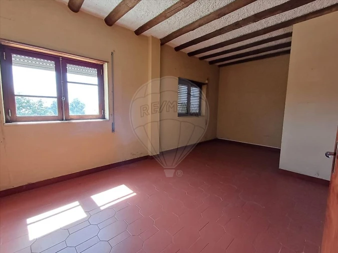 Moradia T6 para Venda em Nogueira do Cravo Foto 18