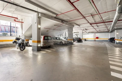 Apartamento para Venda em São Domingos de Benfica