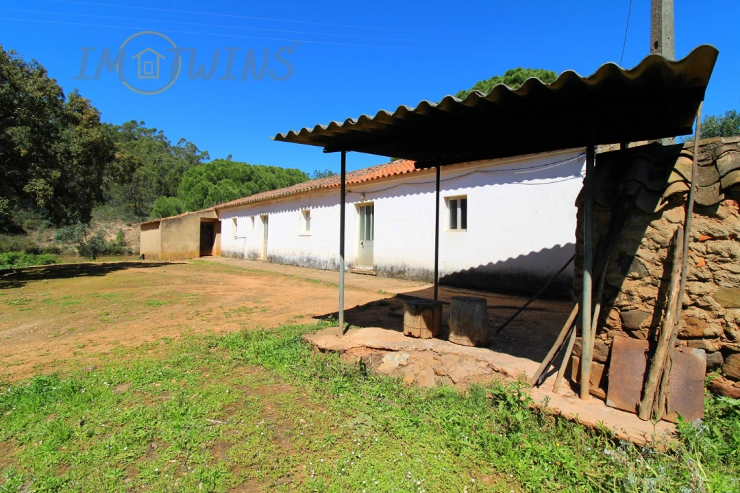 Quinta T4 para Venda em Marmelete Foto 3