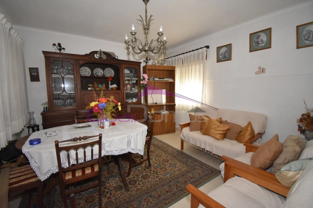 Moradia T4 para Venda em Riachos Foto 2