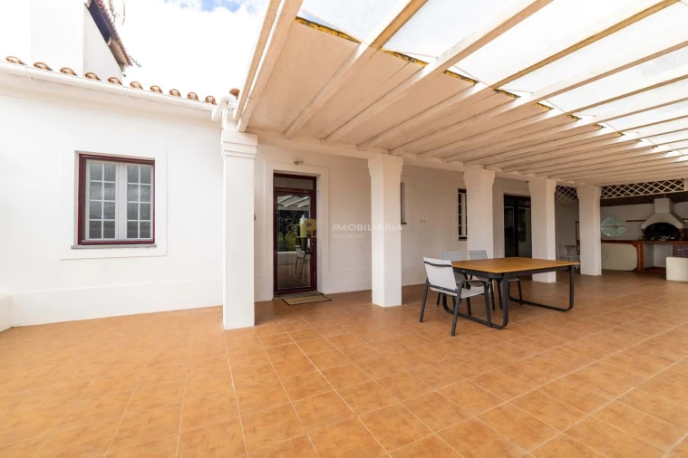 Moradia T5 para Venda em Nossa Senhora da Expectação Foto 38