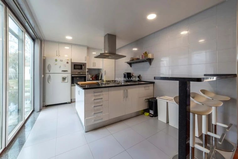 Moradia T5 para Venda em Nossa Senhora da Expectação Foto 2