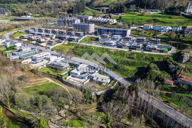 Moradia T4 para Venda em Costa Foto 38