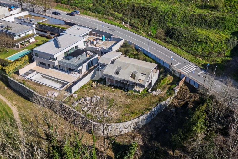 Moradia T4 para Venda em Costa Foto 39