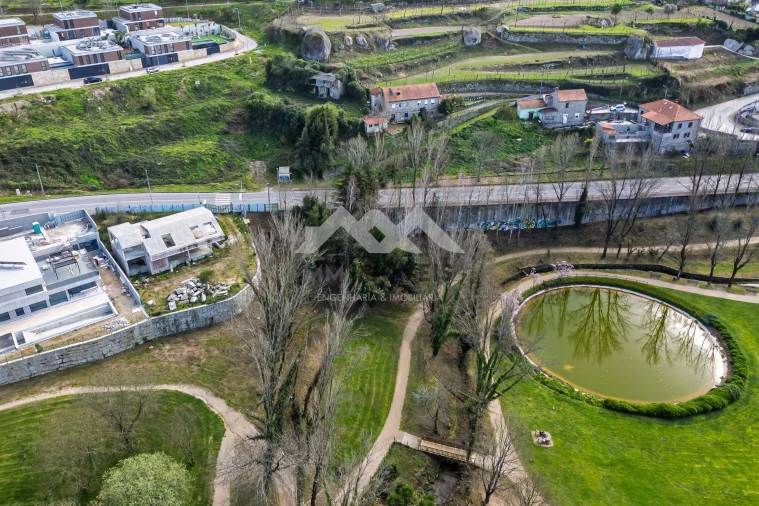 Moradia T4 para Venda em Costa Foto 28