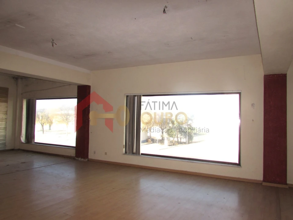 Loja para Venda em Assunção, Ajuda, Salvador e Santo Ildefonso Foto 12