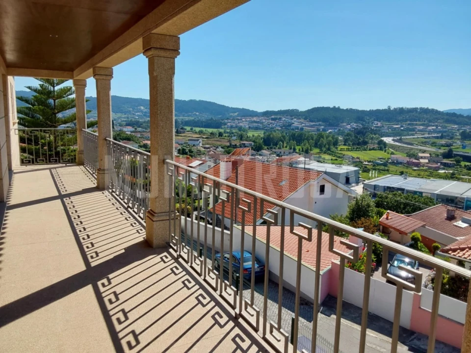 Moradia T3 para Venda em Lomar e Arcos Foto 17