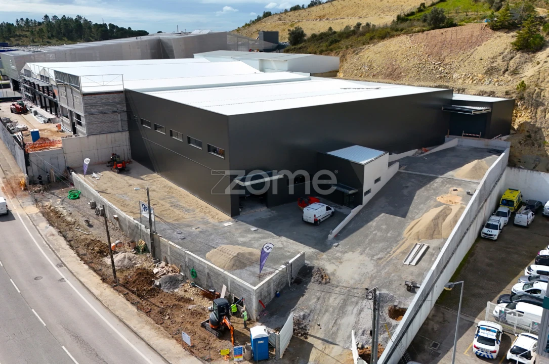Terreno Comércio / Armazém para Venda em Eiras e São Paulo de Frades Foto 10
