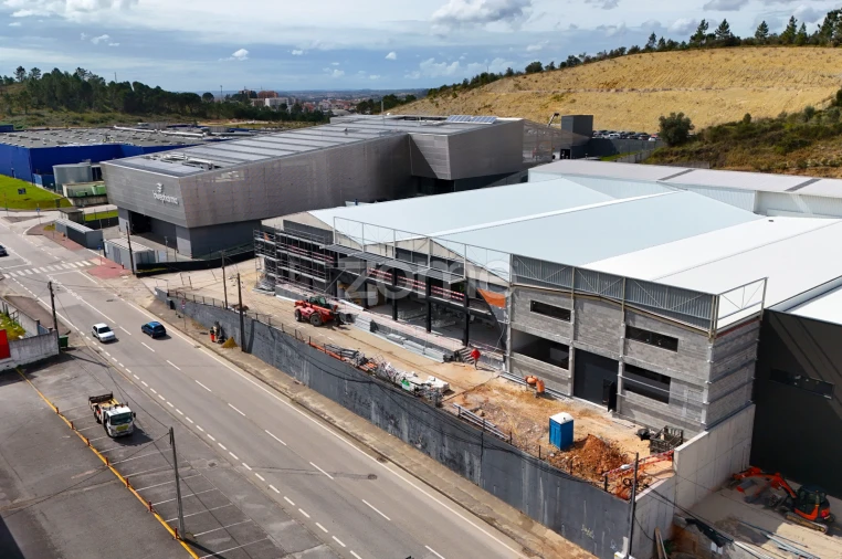 Terreno Comércio / Armazém para Venda em Eiras e São Paulo de Frades Foto 7