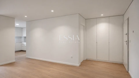 Apartamento T3 para Venda em Campanhã