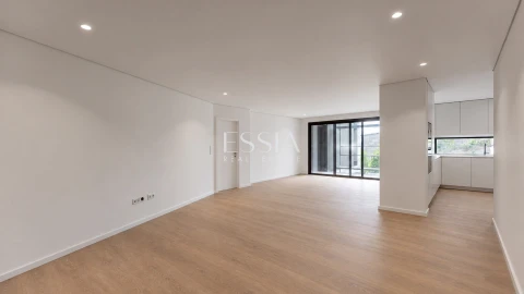 Apartamento T3 para Venda em Campanhã